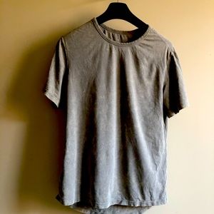 Lululemon Tee
